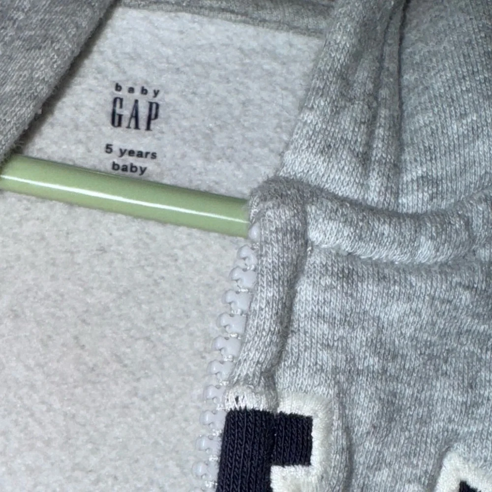 GAP Boys Gray Logo Full Zip Fleece Hoodie Sweatshirt Size 5